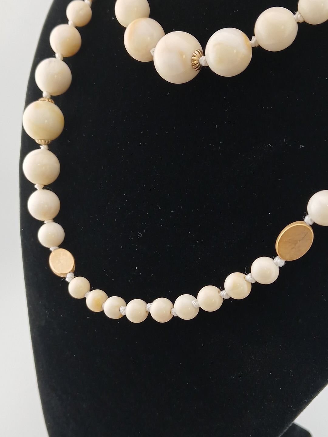 TALBOTS 48 in Multi Size Knotted Beige beads Gold Tone Accents Necklace