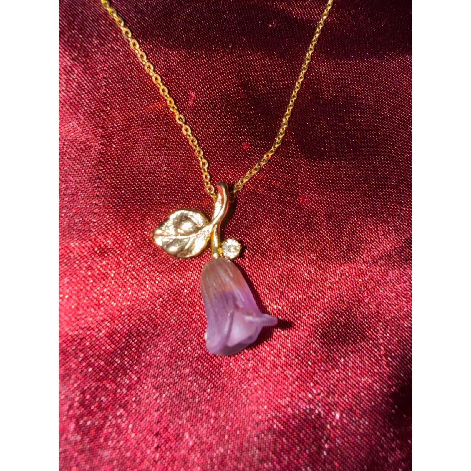 Gold Tone Purple Frosted Glass Tulip Flower Pendant Necklace Rhinestone Accent