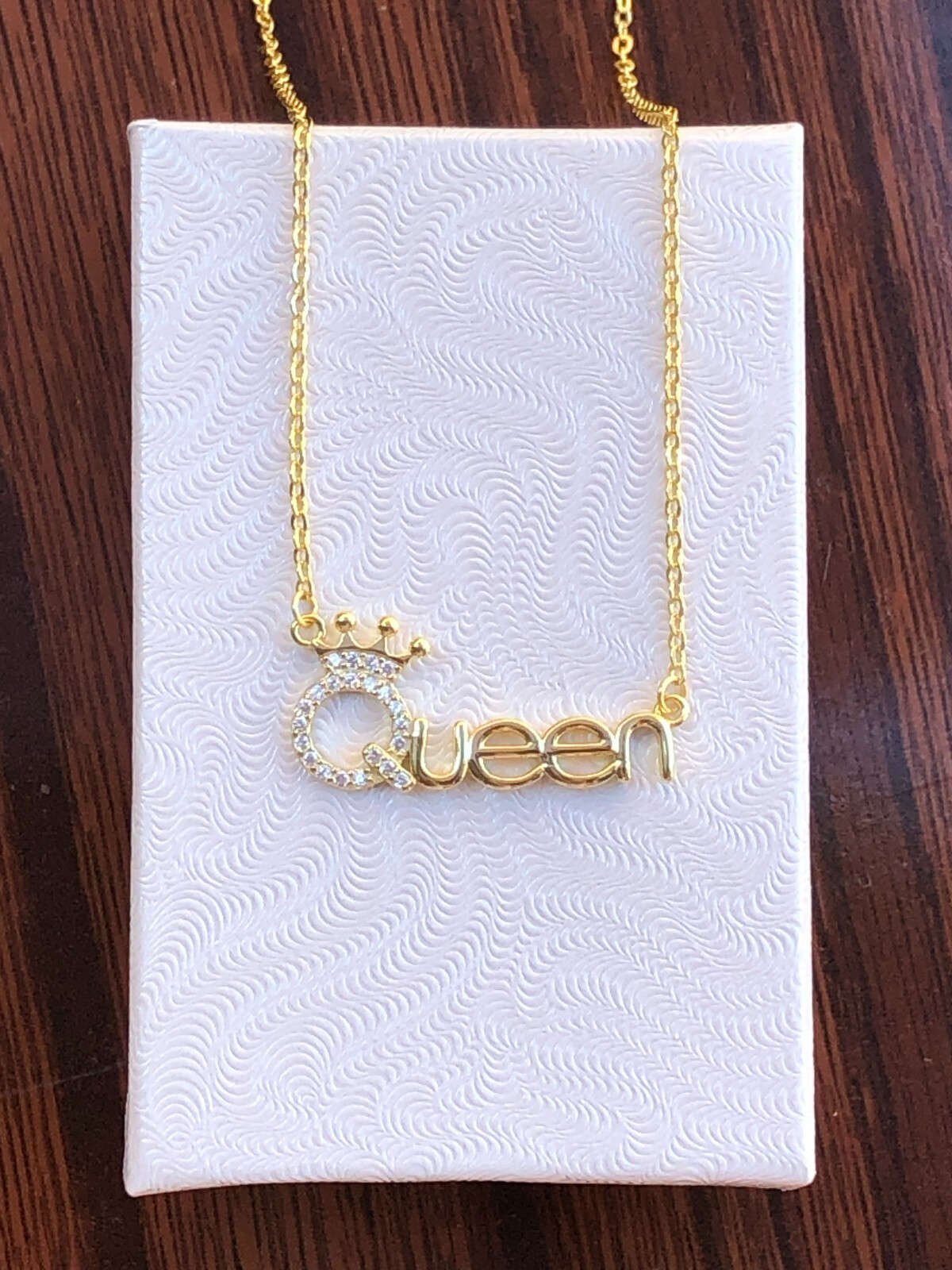 925 Sterling Silver CZ Gold Queen Script Pendant Necklace Women 24mm/0.94″ 17.5″