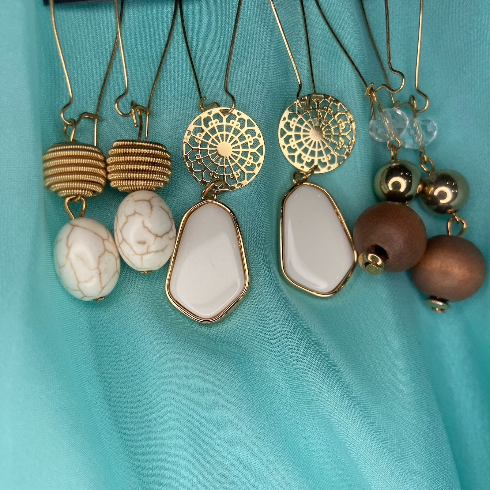 nOir Gold Tone Beaded Dangle/Drop Hook Earrings Lot 3 Pairs White Brown