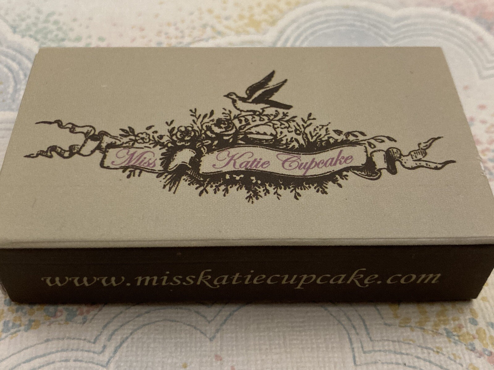 Miss Katie Cupcake Necklace 2cm Coffee Cup Pendant On 38cm Silver Tone Chain New