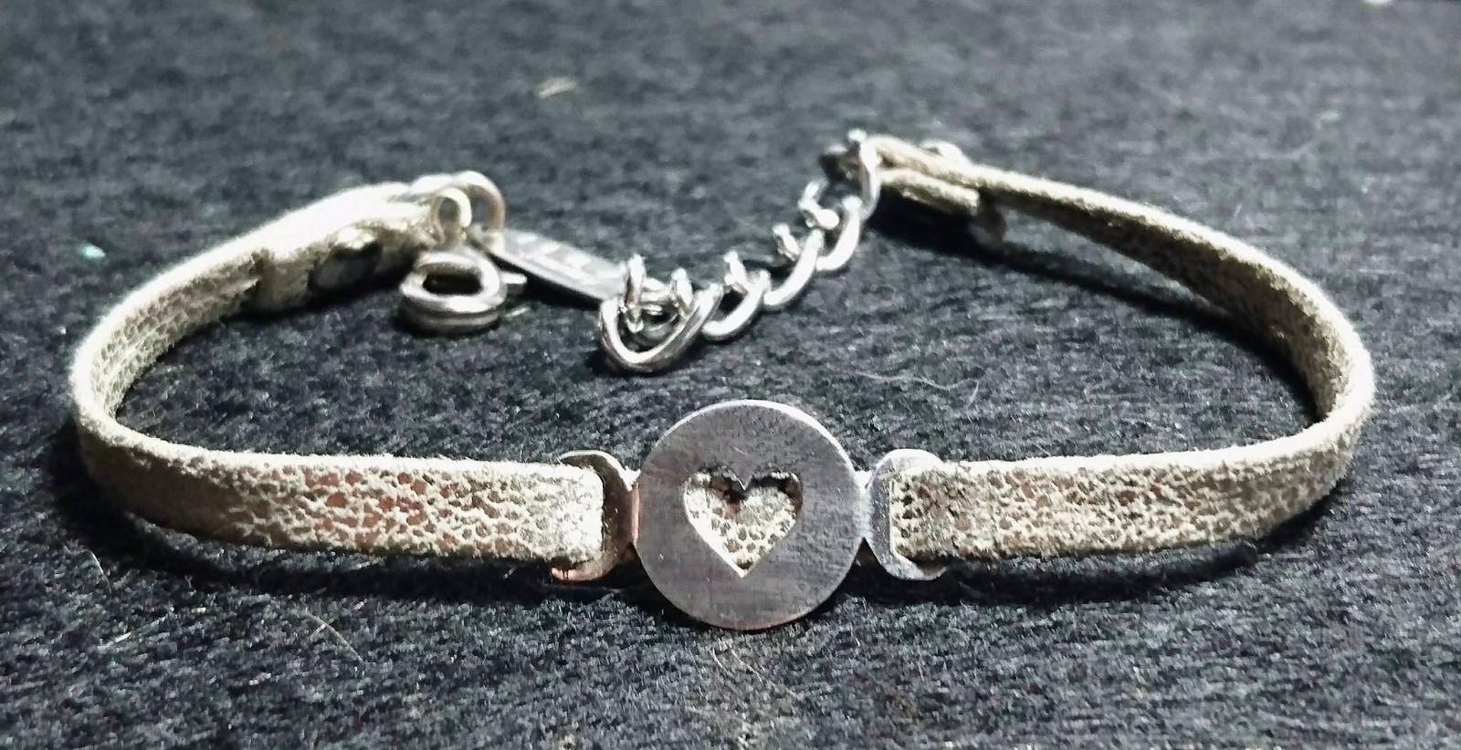 Vtg Leila Jewelry Heart Bracelet Signed Silver-tone Metal Leather Retro Fashion