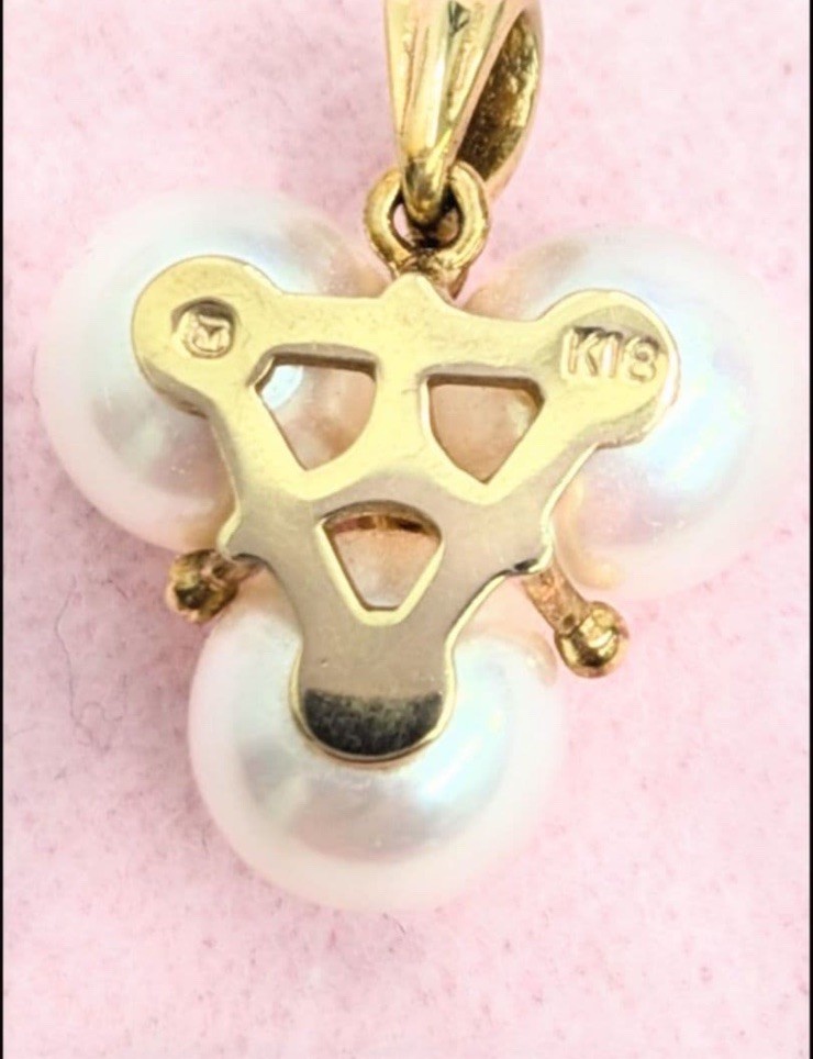 Authentic MIKIMOTO K18 Diamond Akoya Pearl Pendant Top Original Box Japan