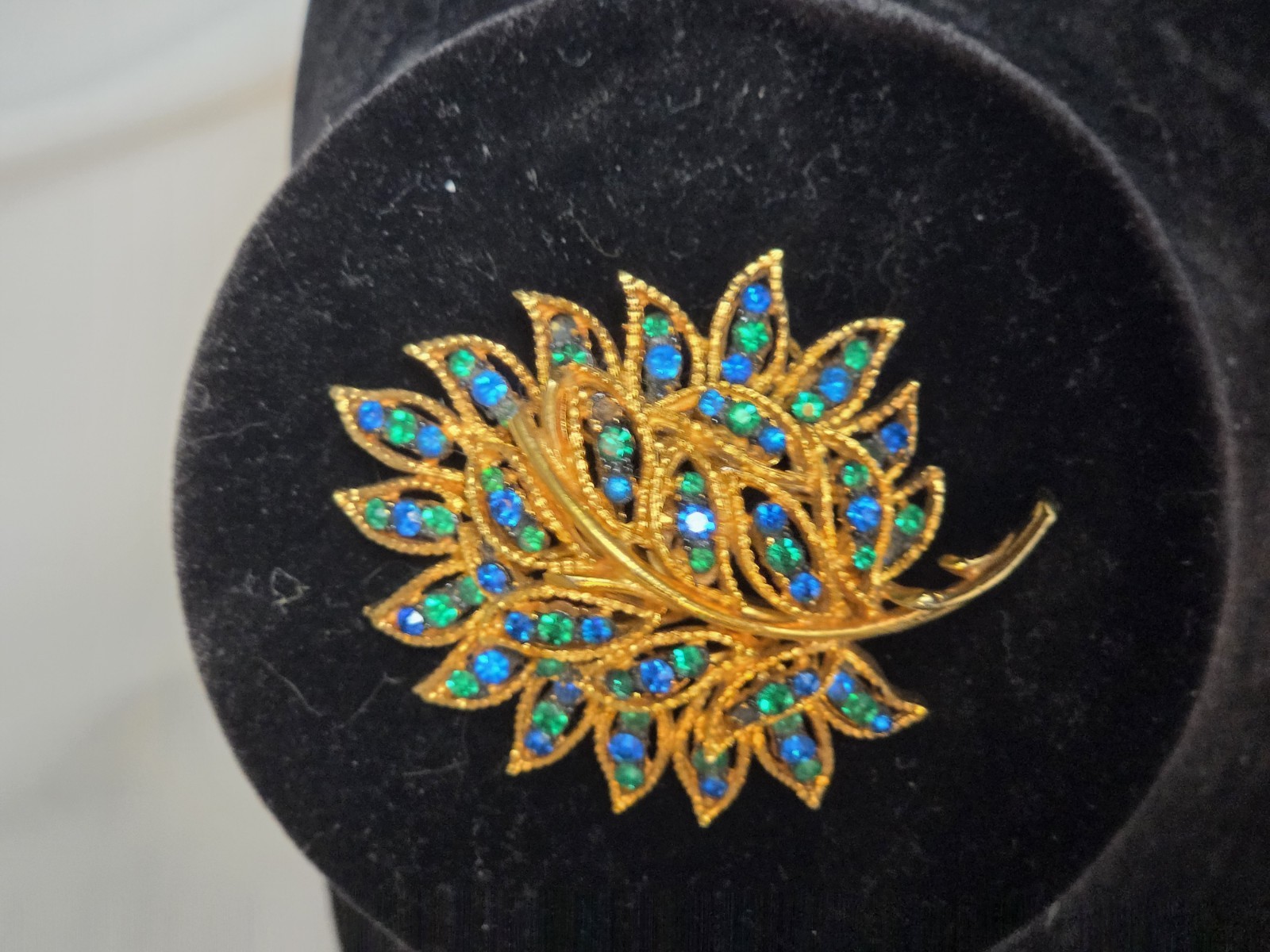 Vintage Gold Tone Leaf Brooch Blue Green Marquise Rhinestone Crystal Accents