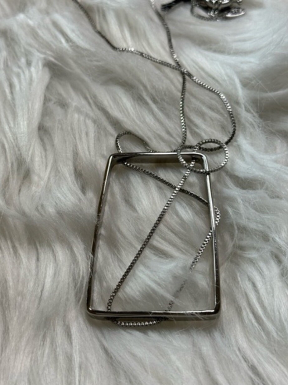 Chicos Long Architectural Pendant Necklace Style 570152911, NWT