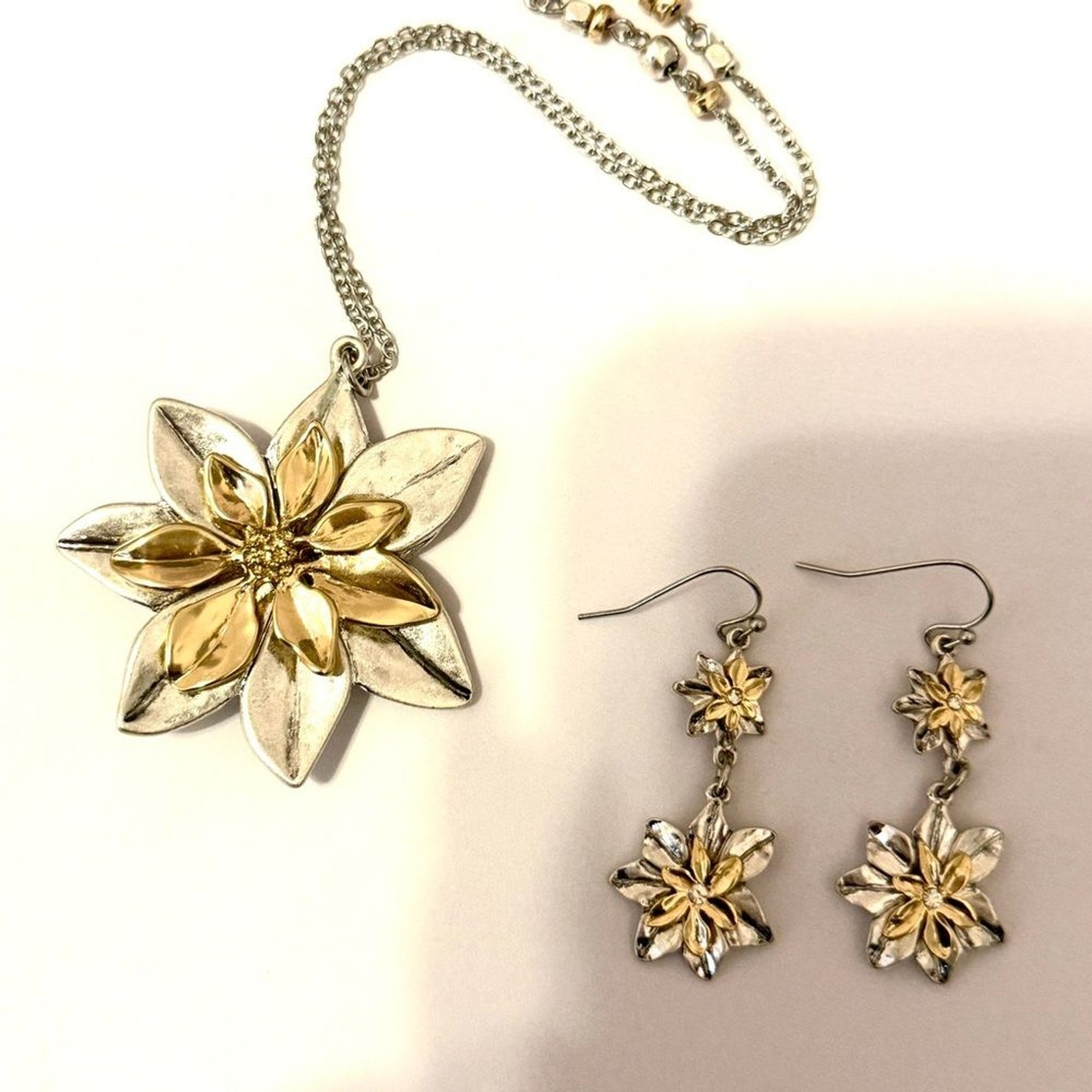 J.JILL Reversible Two-Tone Flower Pendant Necklace on Long Silver Chain | NEW