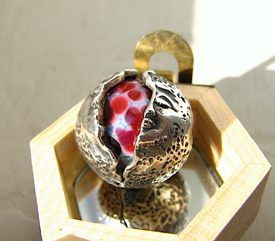 Authentic Ohm Beads Original Inner Self 1.0 No. 48 of 250 Box & Cert.