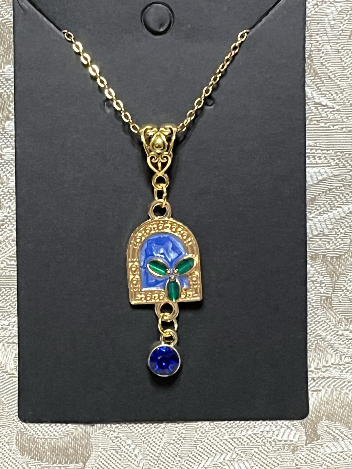 Retro Floral Gem Enamel Pendant Gold 18” Necklace Bohemian Floral Novelty