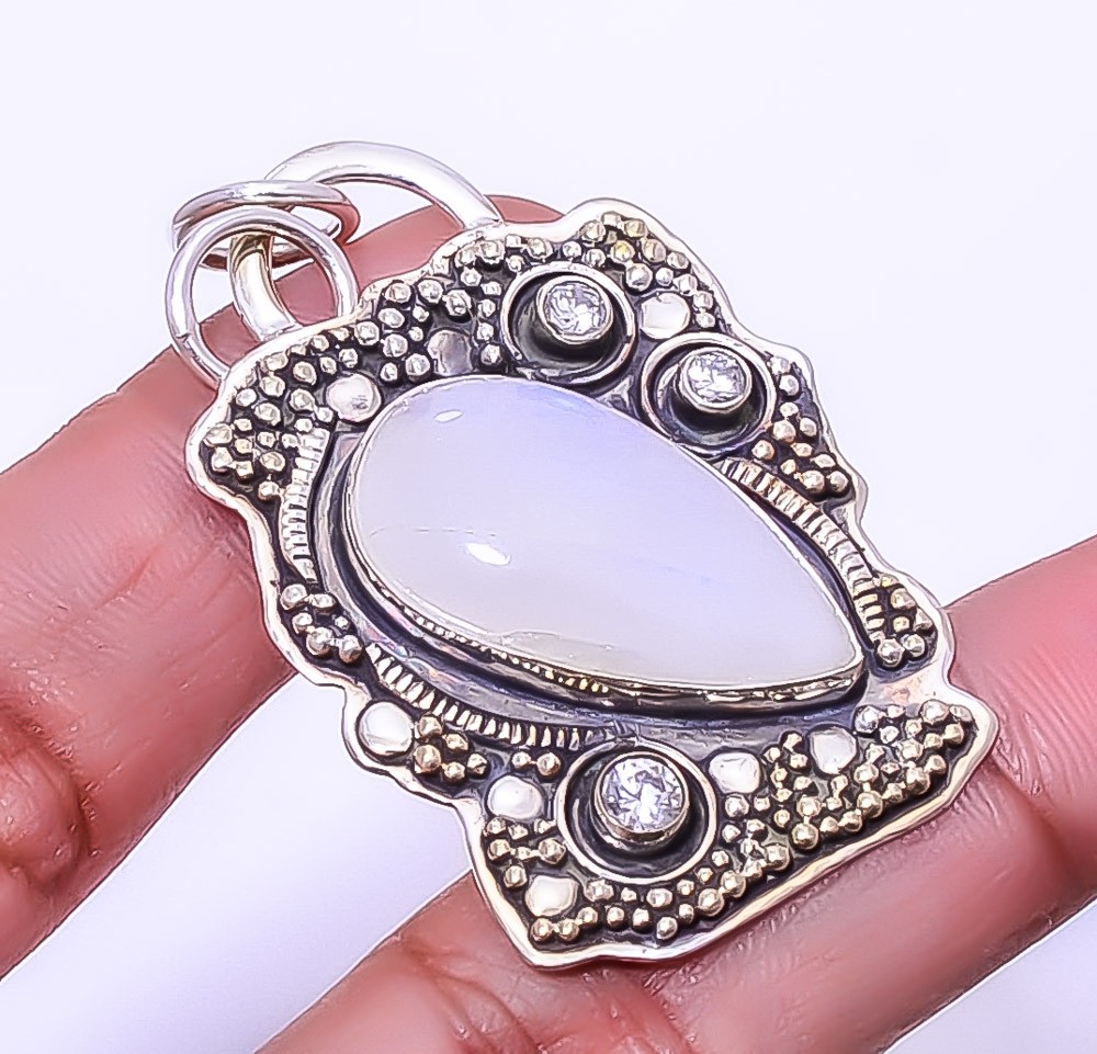 Moonstone – Shri Lanka & White Topaz 925 Sterling Silver Pendant 1.95″ A355