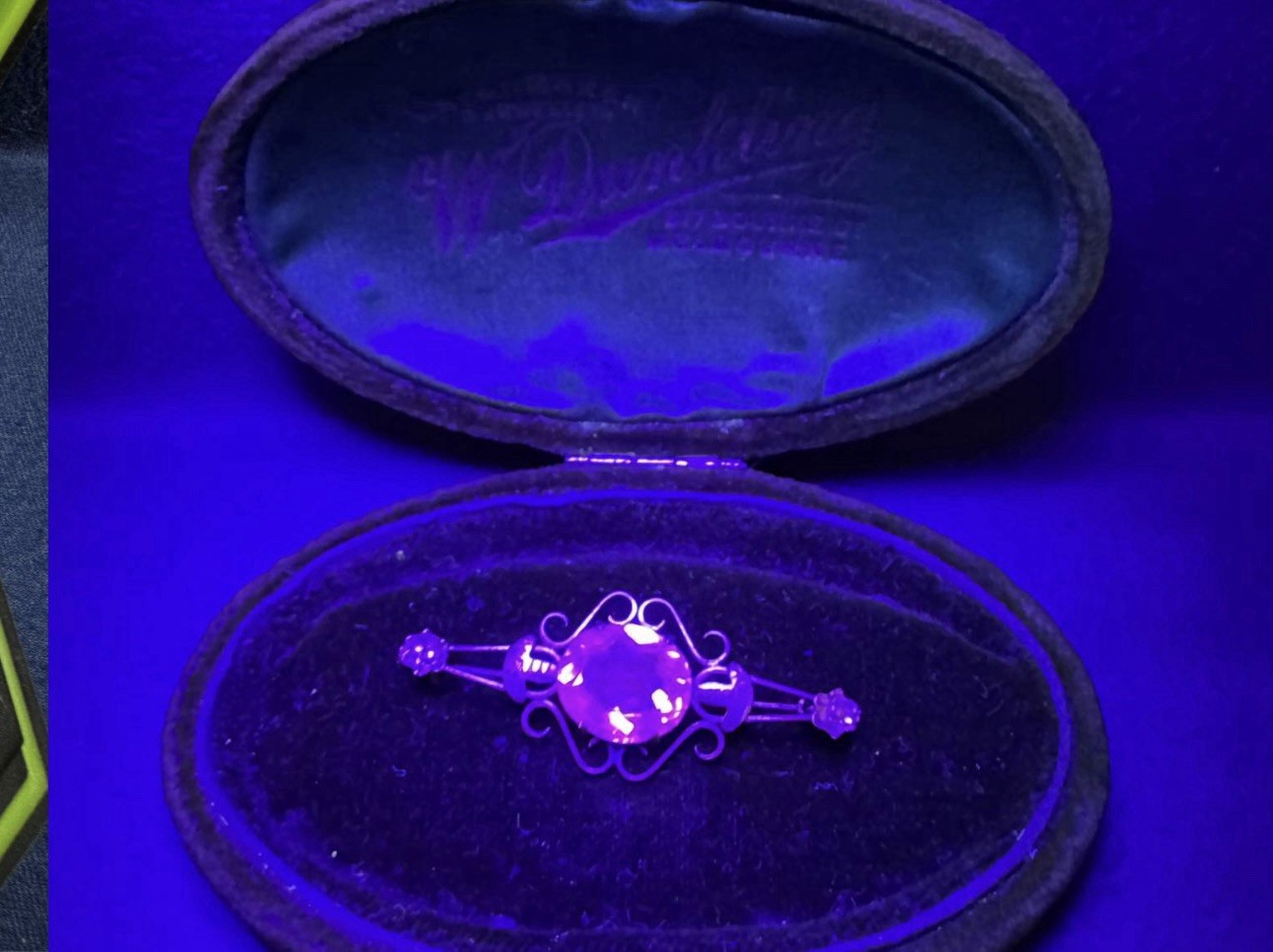 Vintage Alexandrite 9ct Gold Art Deco Brooch – Neodymium Glow XRF Confirmed
