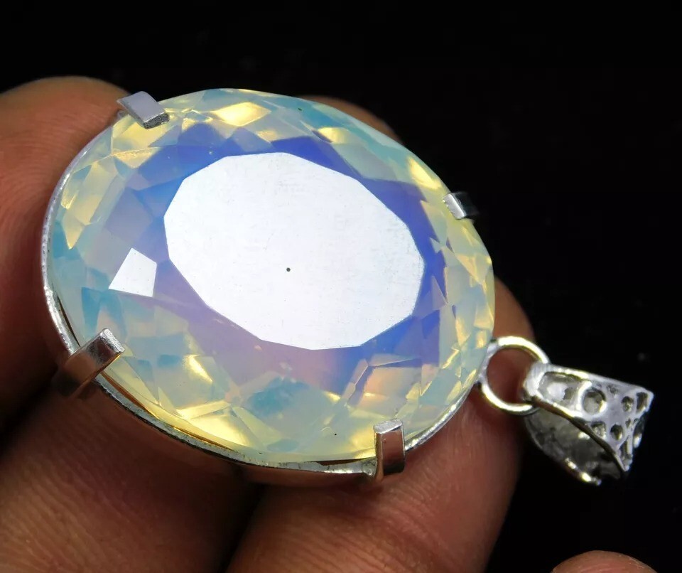 93.45 Ct Natural Welo Opal 925 Solid Silver AAA+ Oval Cut Gems Pendant