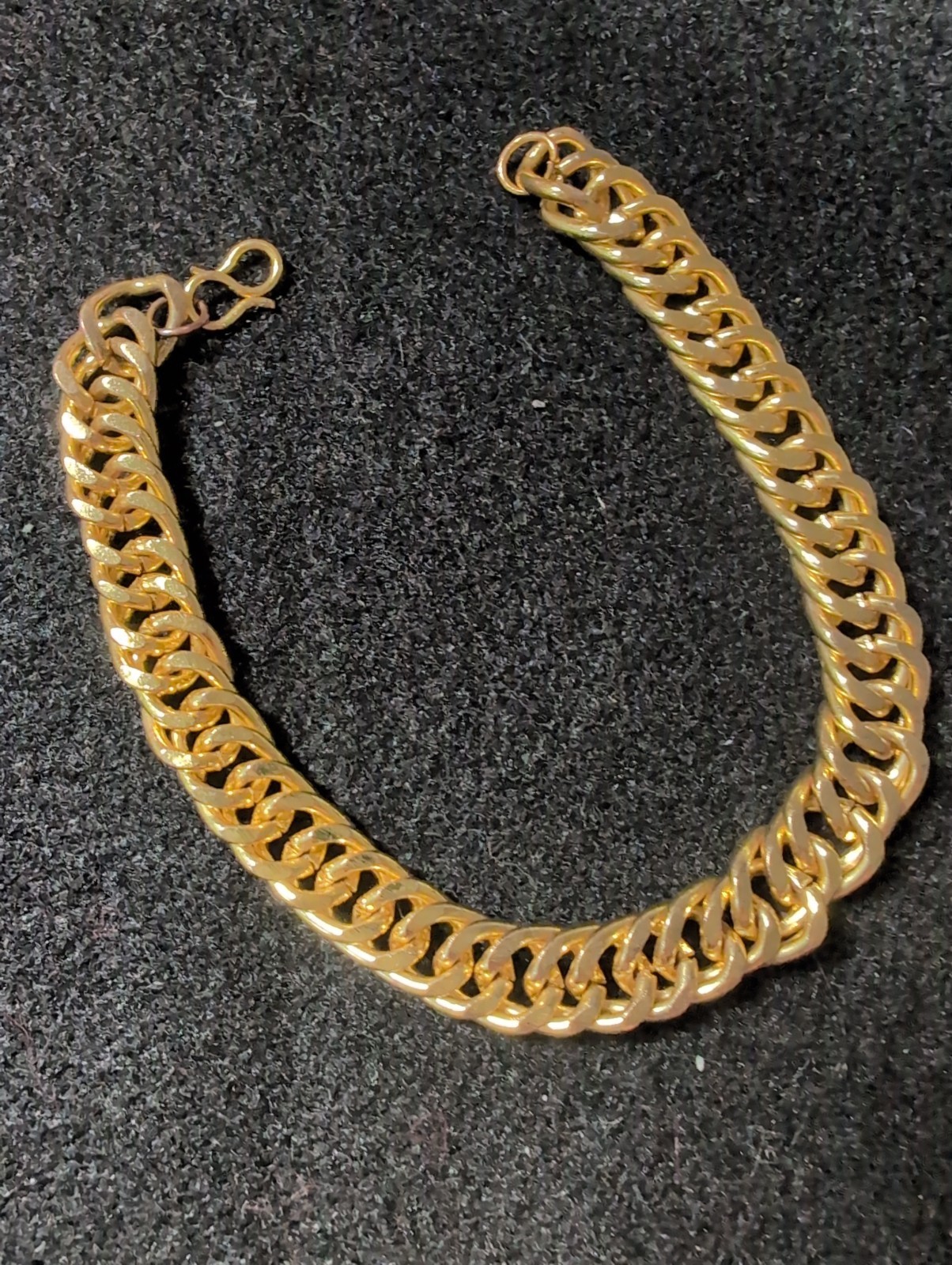 Gold Plated Cuban Link Bracelet With ‘S’ Hook Closure