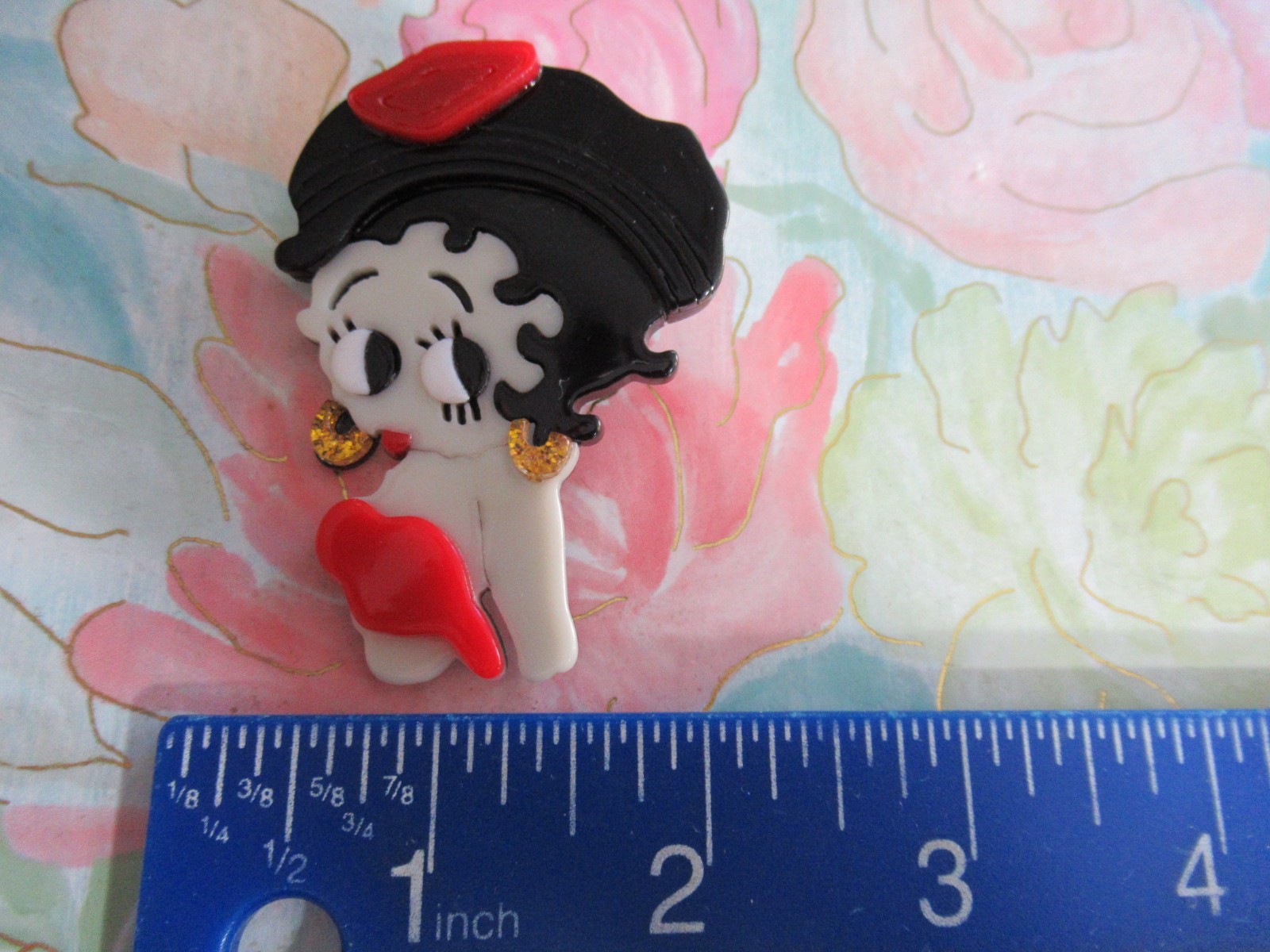 BEAUTIFUL PRINCESS GIRL LADIES WOMEN CHARACTER BROOCH CHOOSE YOUR FAVORITE! NEW
