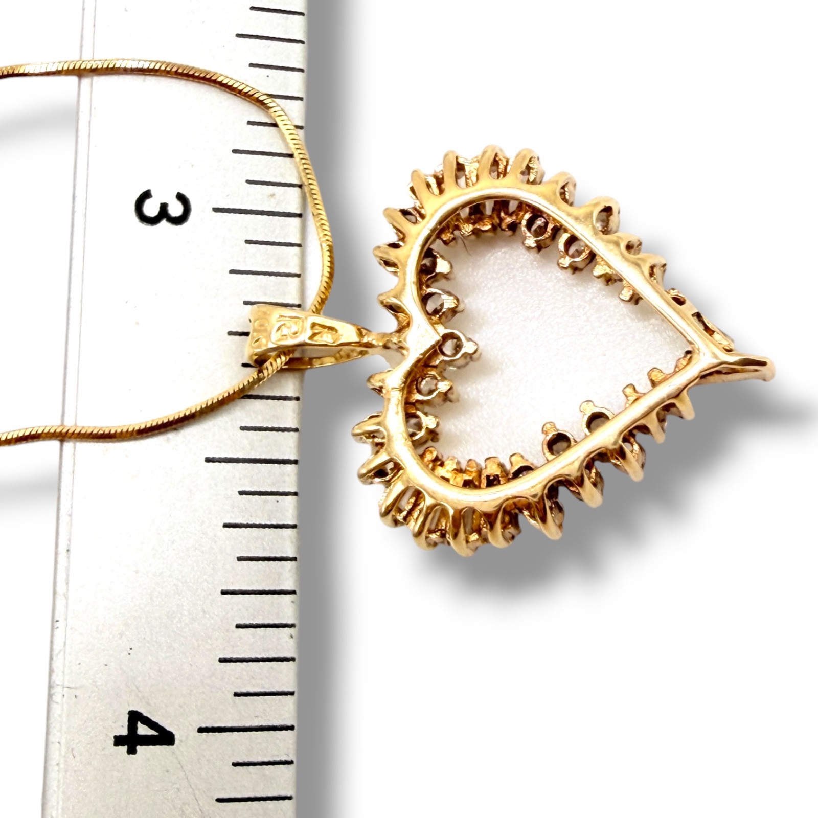 Solid 10k Yellow Gold Cubic Zirconia CZ Cluster Heart Pendant Neckalce 18″ 4.5g