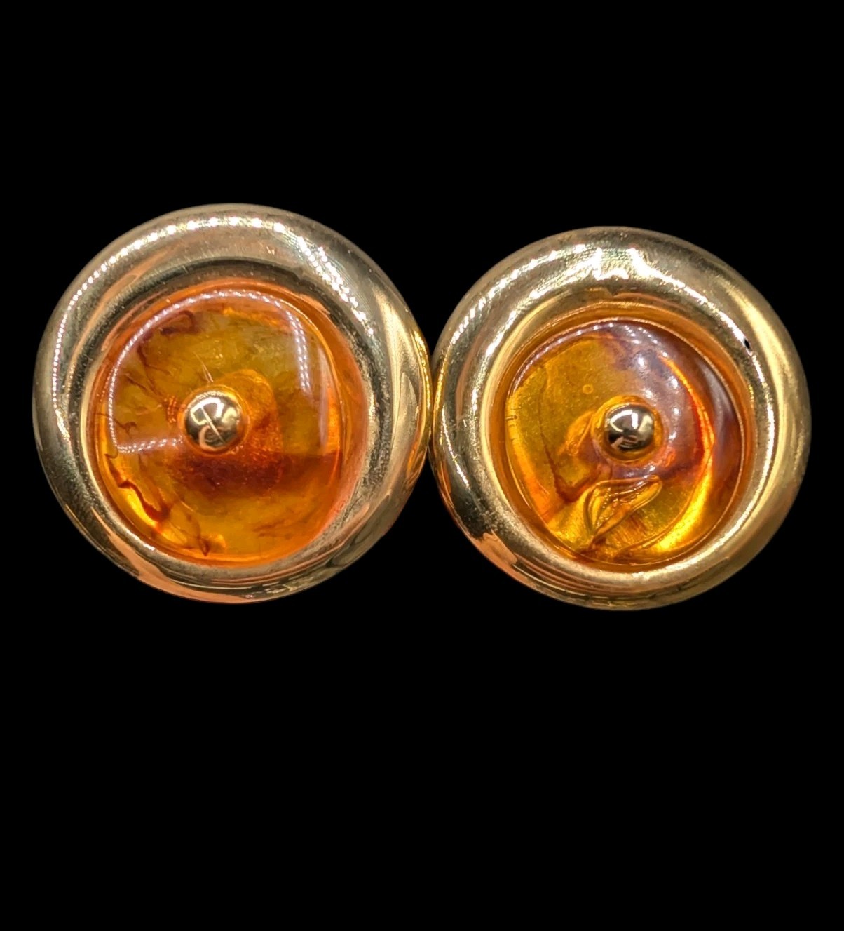 Vintage Signed Valentino Garavani Marbled Runway Bold Gold Tone Clip On Earrings