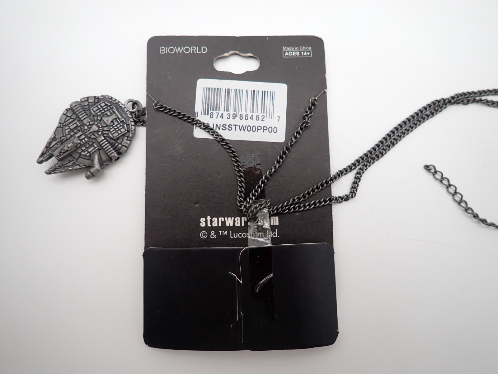 Star Wars Han Solo Millennium Falcon Necklace 3D Pendant Silver Tone Chain