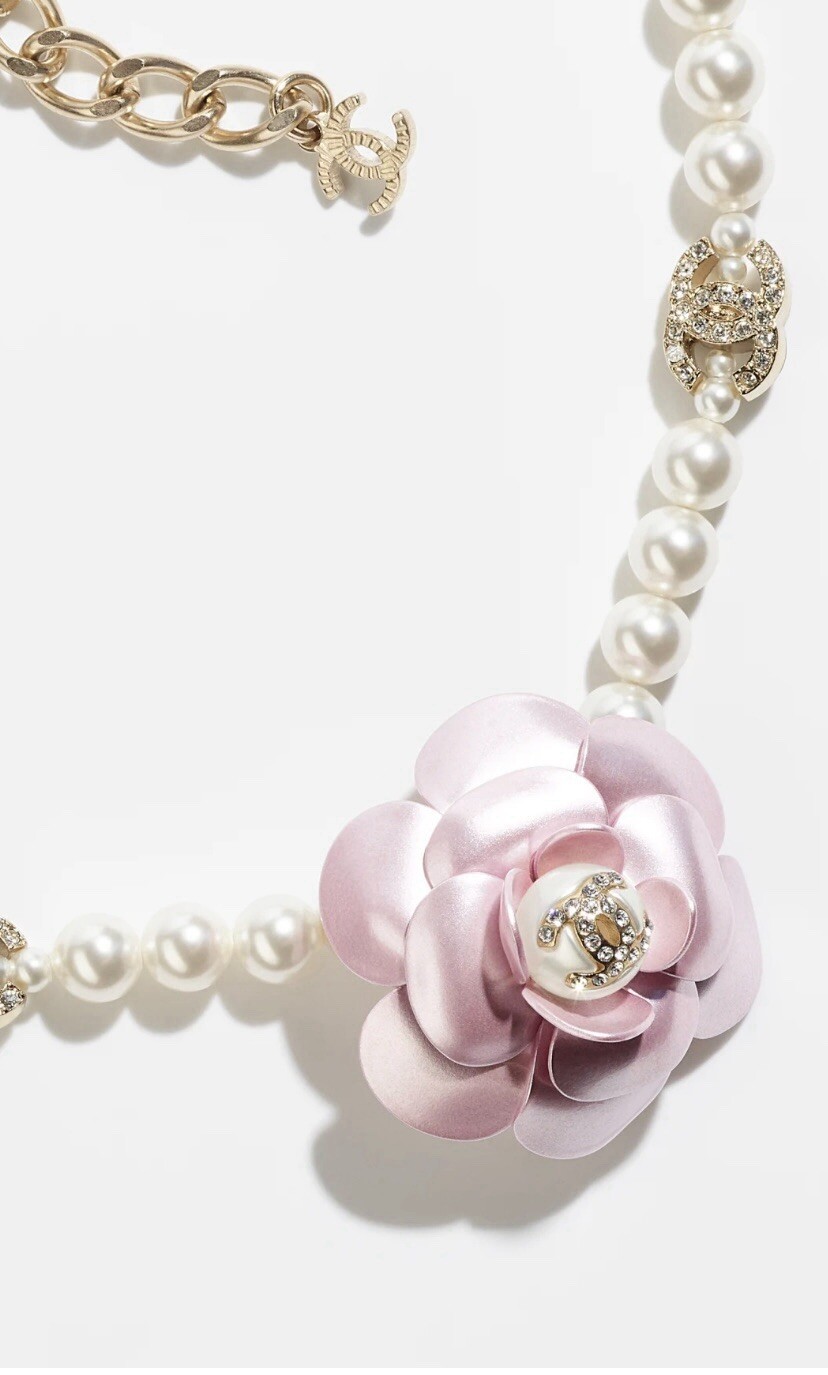 Chanel Runway 23C Pearl Flower Pink Choker Necklace New/ receipt Cruise 2023