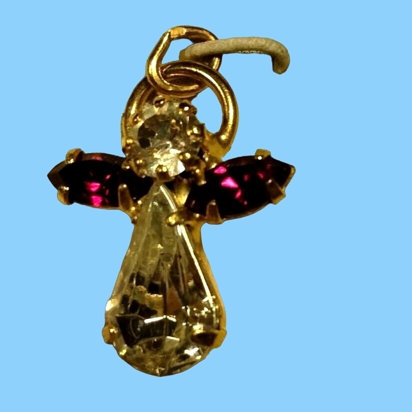 Roman inc July Birthstone Angel Charm Ruby Red Austrian Crystal Pendant 1996 NOS