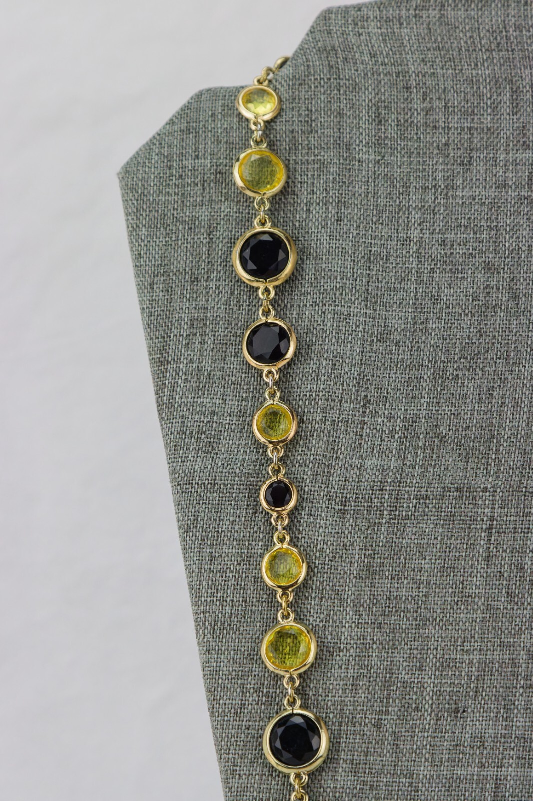 Anne Klein Bumble-Bee Bezel Necklace, Yellow/Black, Lion Face Tag, 50gr