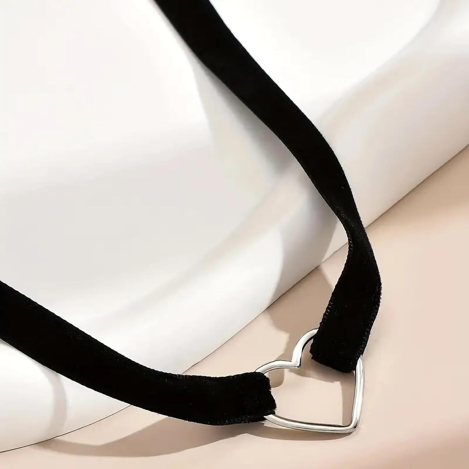 Black Necklaces for Women, Adjustable Layered Velvet Leather Lace Collar Necklac