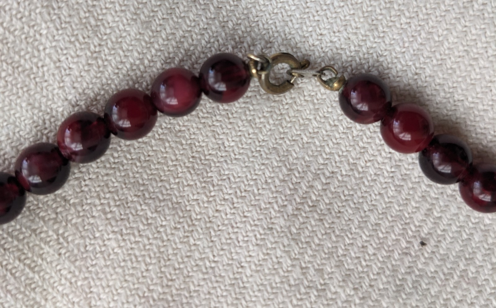 Necklace Rear Clasp Metal Varied Size Beads Dark Red Mottled Delightful Hue