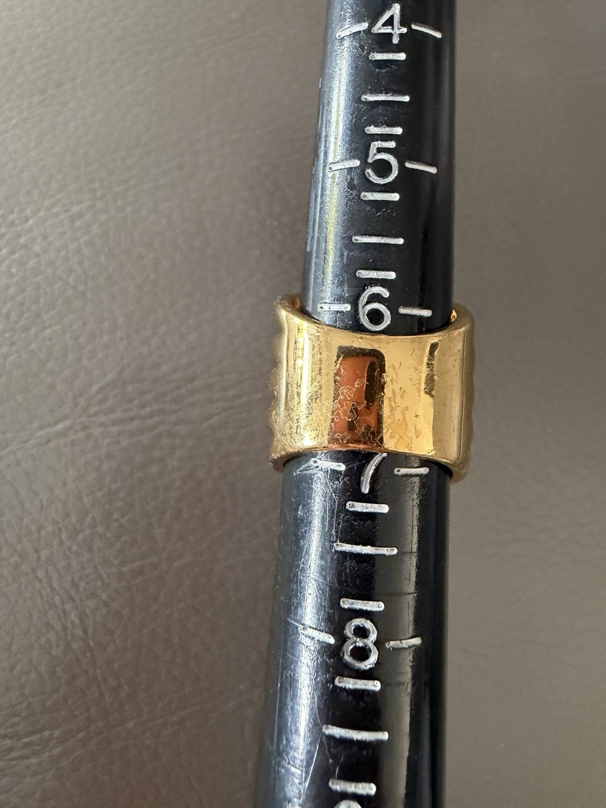 Vince Camuto Gold Tone Yellow Modernist Statement Ring Size 6.5