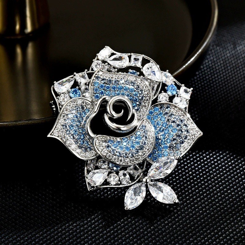 Women Crystal Rhinestone Rose Flower Brooch Pin Elegant Dress Suit Jewelry Gift