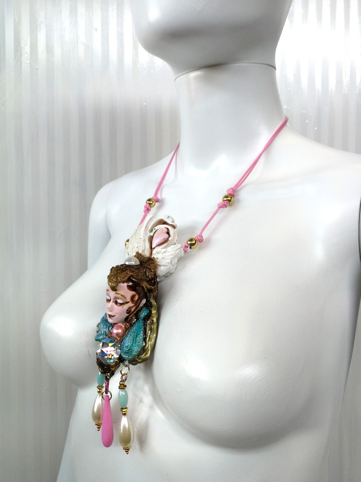 Luxury Necklace Magic Pendant Jewelry Beauty Sleeping Art Deco Swan Belle Epoque