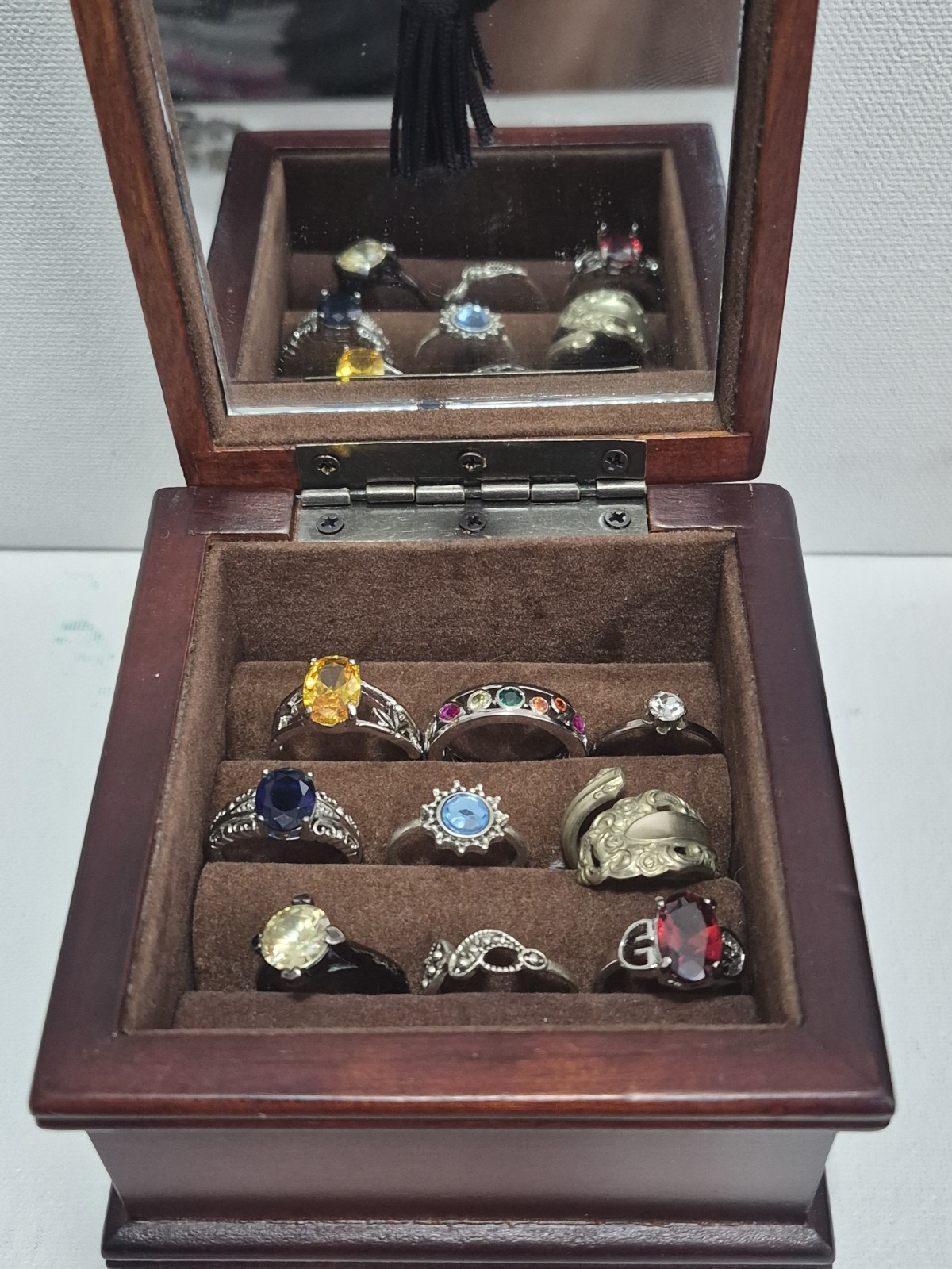 Lot Of 9 Silver Tone Ladies Topaz Rhinestone Rings Various Sizes B458