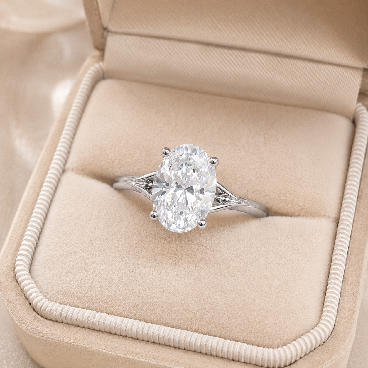 925 Sterling Silver Oval Cut Cubic Zirconia Solitaire Engagement Ring