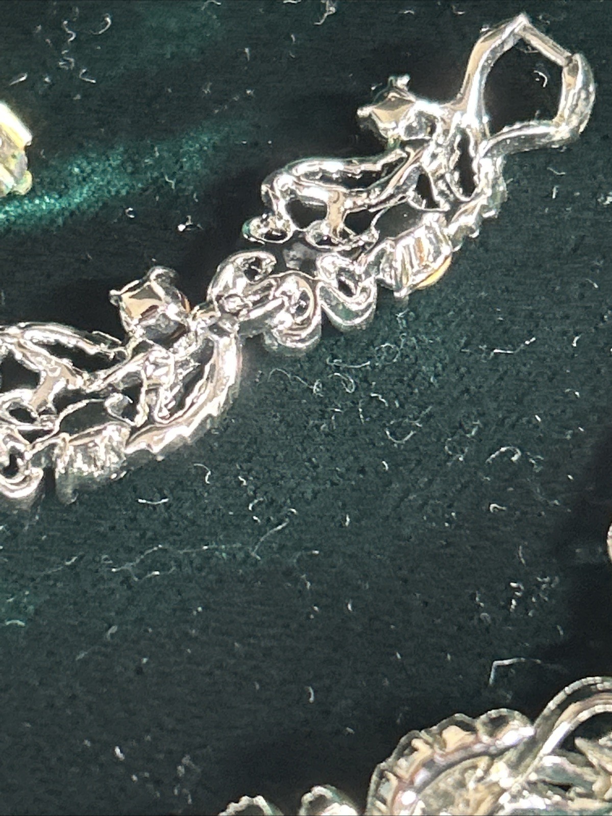 LISNER Silver Tone Aurora Borealis Rhinestone Necklace Bracelet Earring Parure