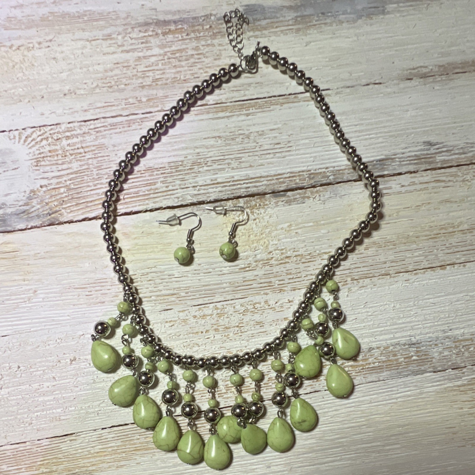 Green Teardrop Beaded Bib Necklace & Dangle Earrings Set Silver Tone Metal