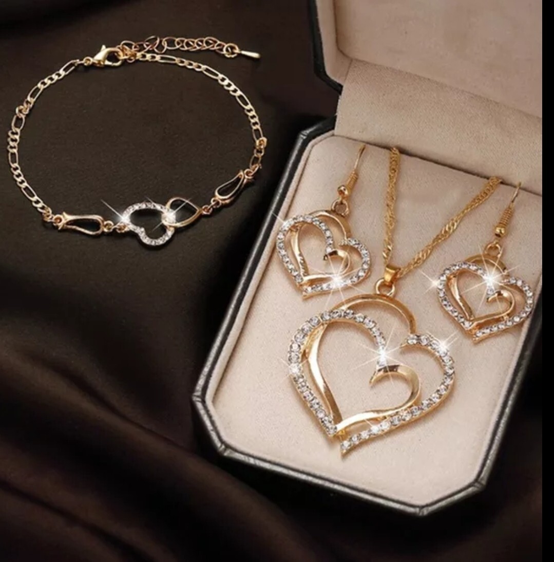 Crystal Heart Jewelry Set with Necklace Bracelet Earrings Valentine’s Gift 96-1