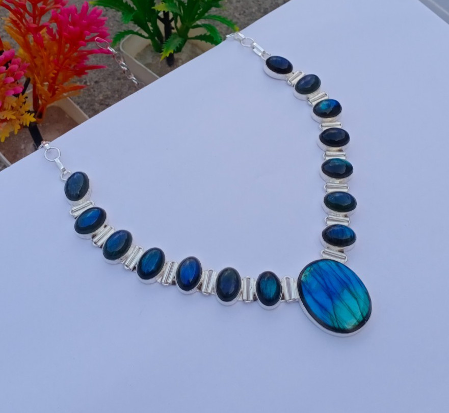 Natural Labradorite Gemstone 925 Sterling silver Handmade Necklace Jewelry