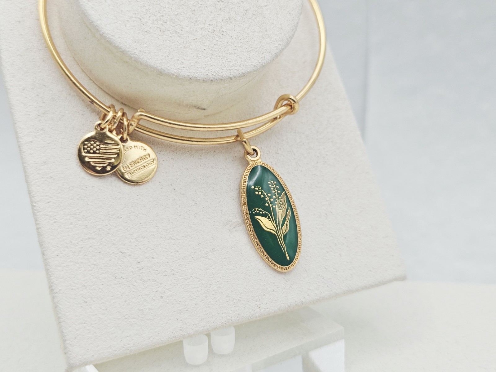 Alex & Ani Deep Mystery “Lilly Of The Valley” Charm Bangle Bracelet Gold 🔆