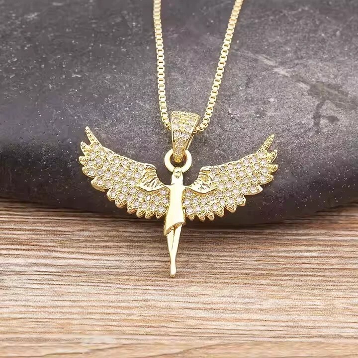 Round Cut Simulated Diamond Fancy Stunning Pendant Chain 14k Yellow Gold Plated