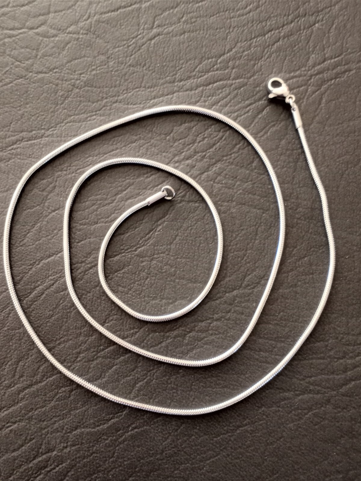 Sharp New 24″ Necklace Silver Stainless Steel 1.5 MM Snake Chain Fits Pendant