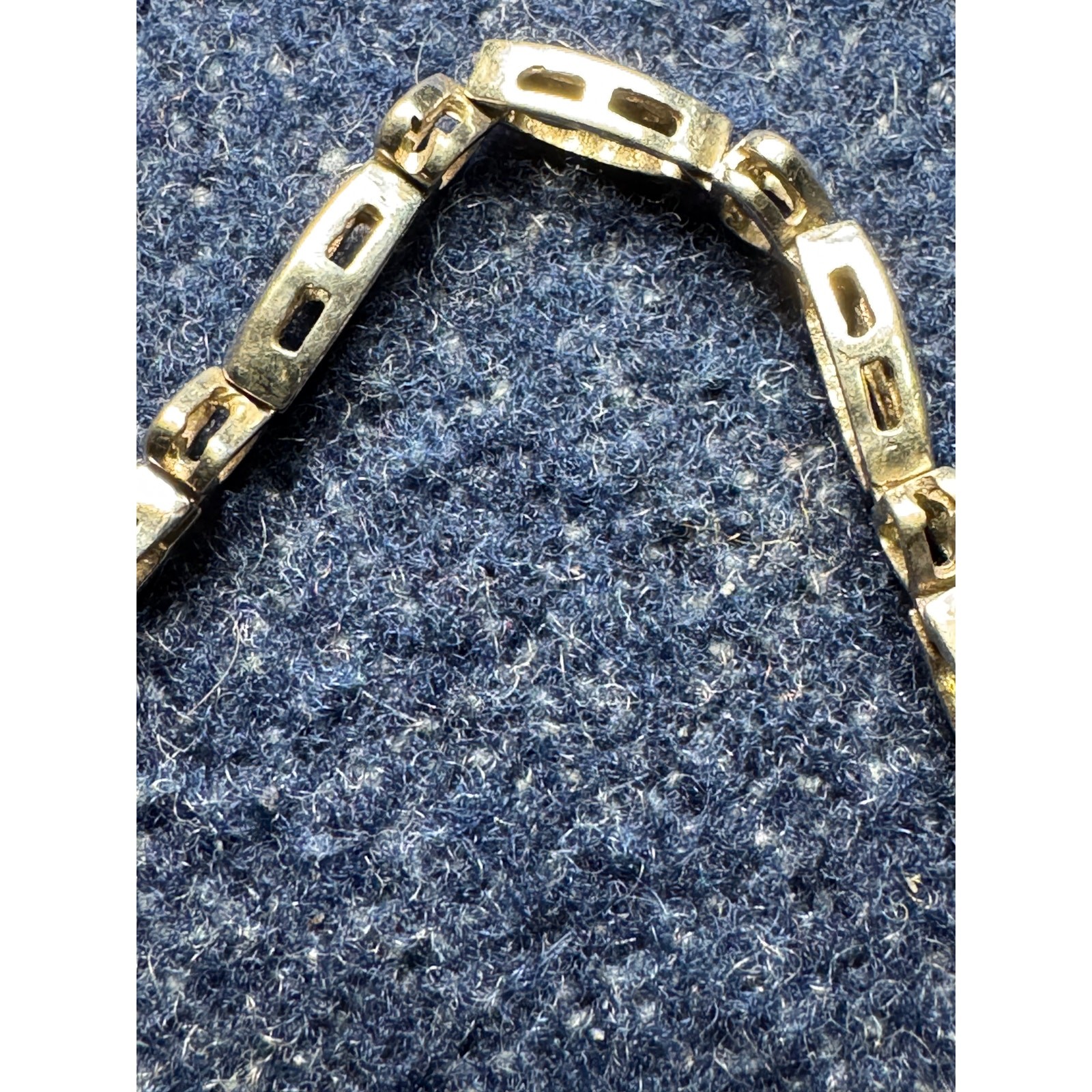 6in 925 Sterling Silver Tennis Bracelet with Rhinestones