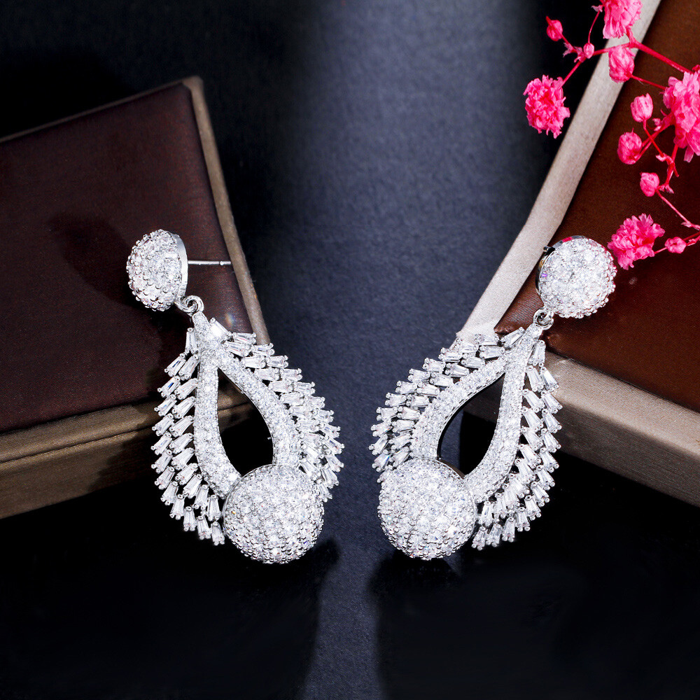 Exquisite Yellow Gold Plated CZ Zirconia Chandelier Dangle Drop Wedding Earrings