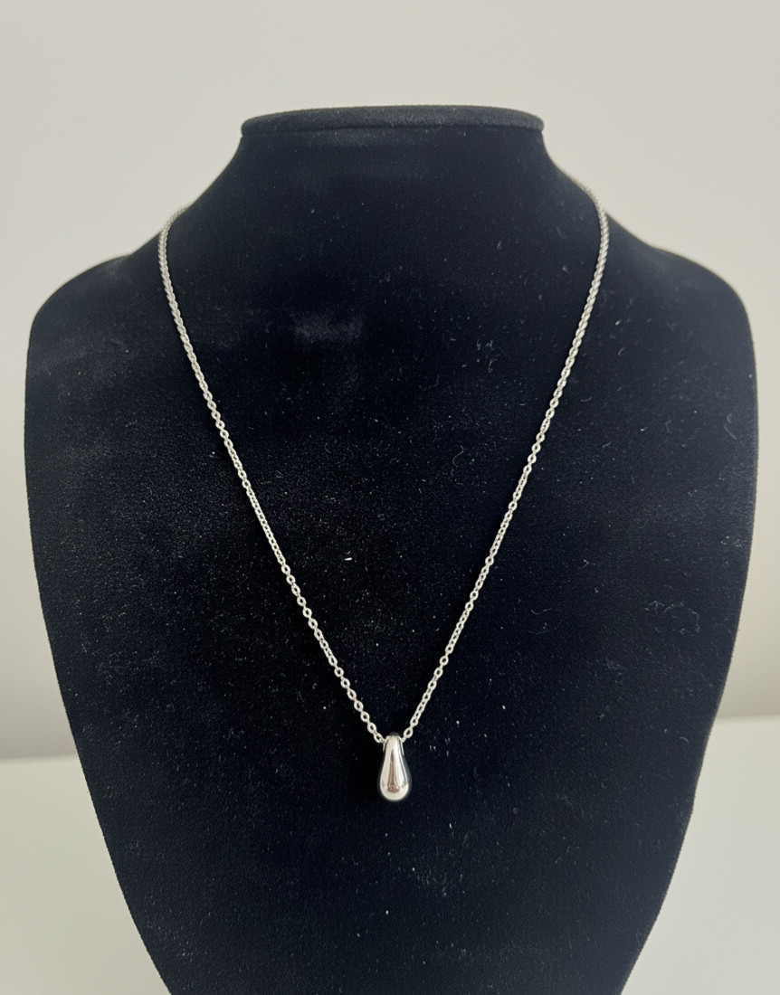 Women’s Ladies Girls Silver Teardrop Elegance Stainless Steel Necklace