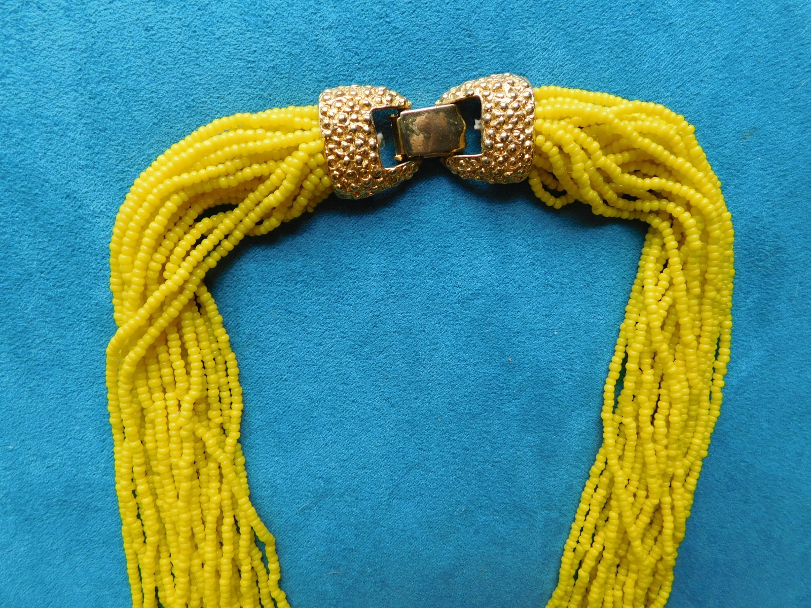 Multi-Layered Necklace : Yellow Seed Beads & Textured Gold-tone Clasp