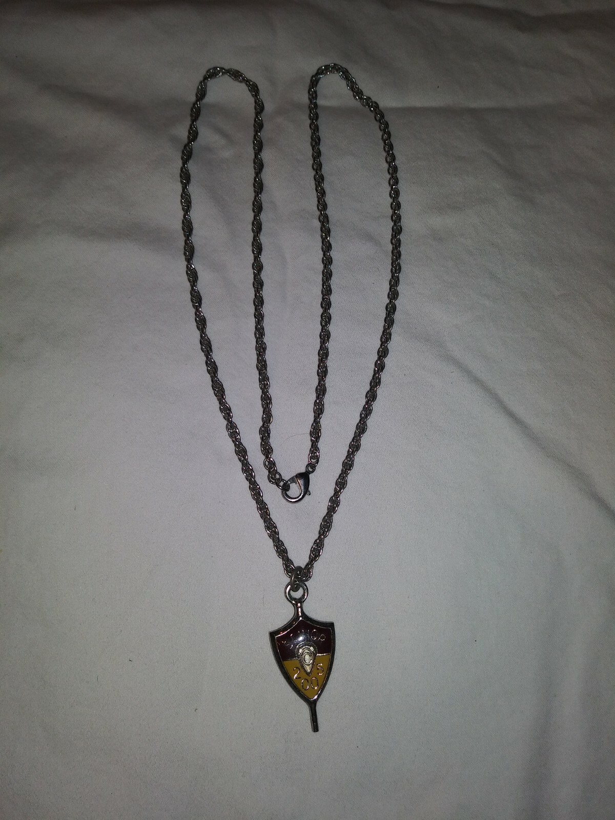 JOSTENS SENIOR 2005 PENDANT NECKLACE
