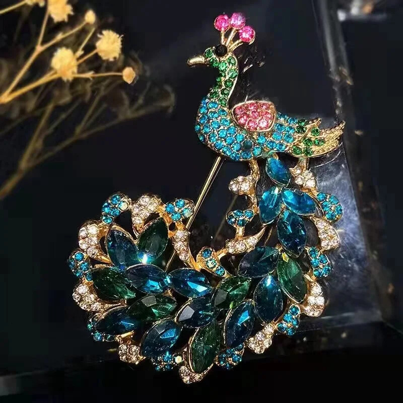 Crystal Peacock Brooch Vintage Fashion Animal Pin Accessories for Women