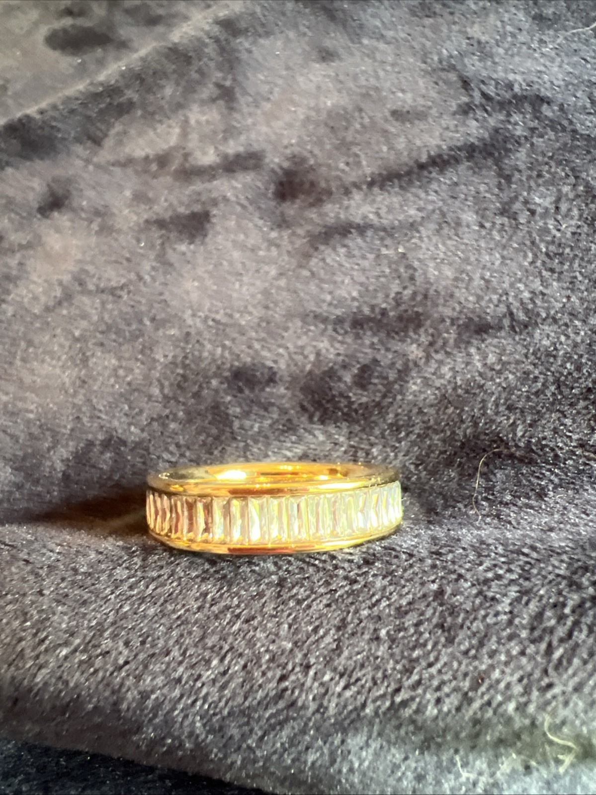 Kendra Scott Gold Tone Baguette Crystal Eternity Band Ring Size 9/10 Signed
