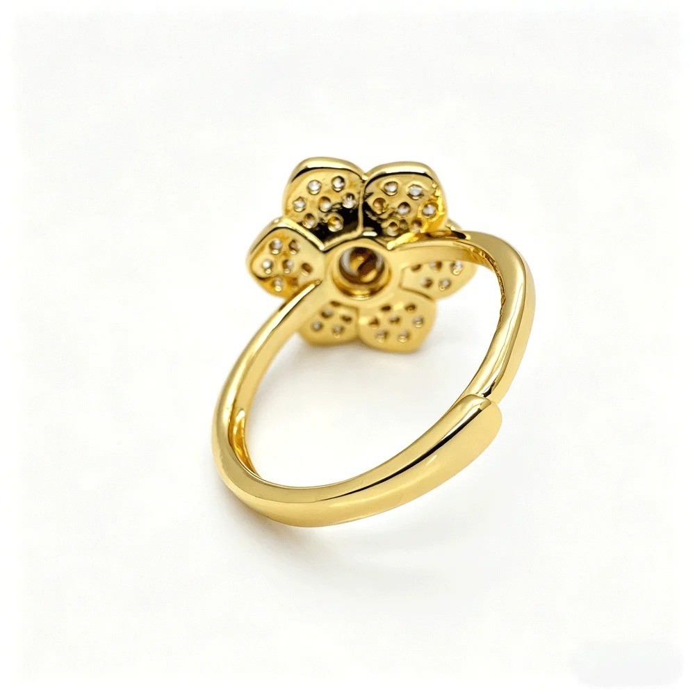 Luxury White Camellia Zircon Ring for Women – Silver Plated Floral Statement