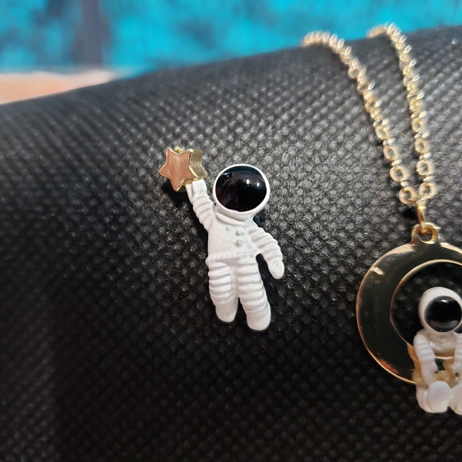 New 3D Astronauts with Moon & Stars Stud Earrings and Necklace Set NASA Space