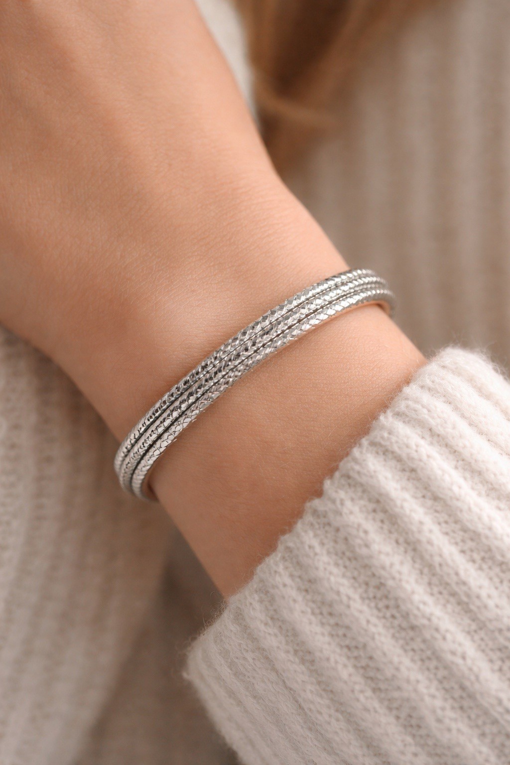 VTG Silver Tone Mesh Cuff Bracelet Textured Cable Bangle Adjustable 7” Women