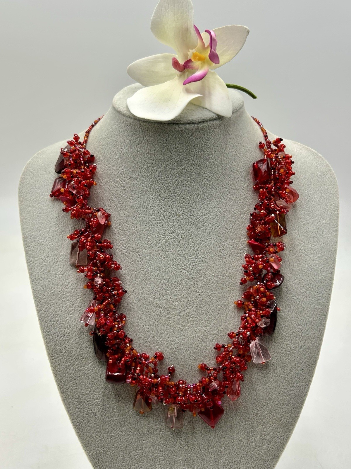 Handcrafted Red Pink Chipped Collar Statement Necklace 17 -20 Inches