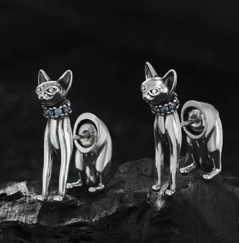 New Fox Stud Earrings Micro Pave Cubic Zirconia Silver Plated Post