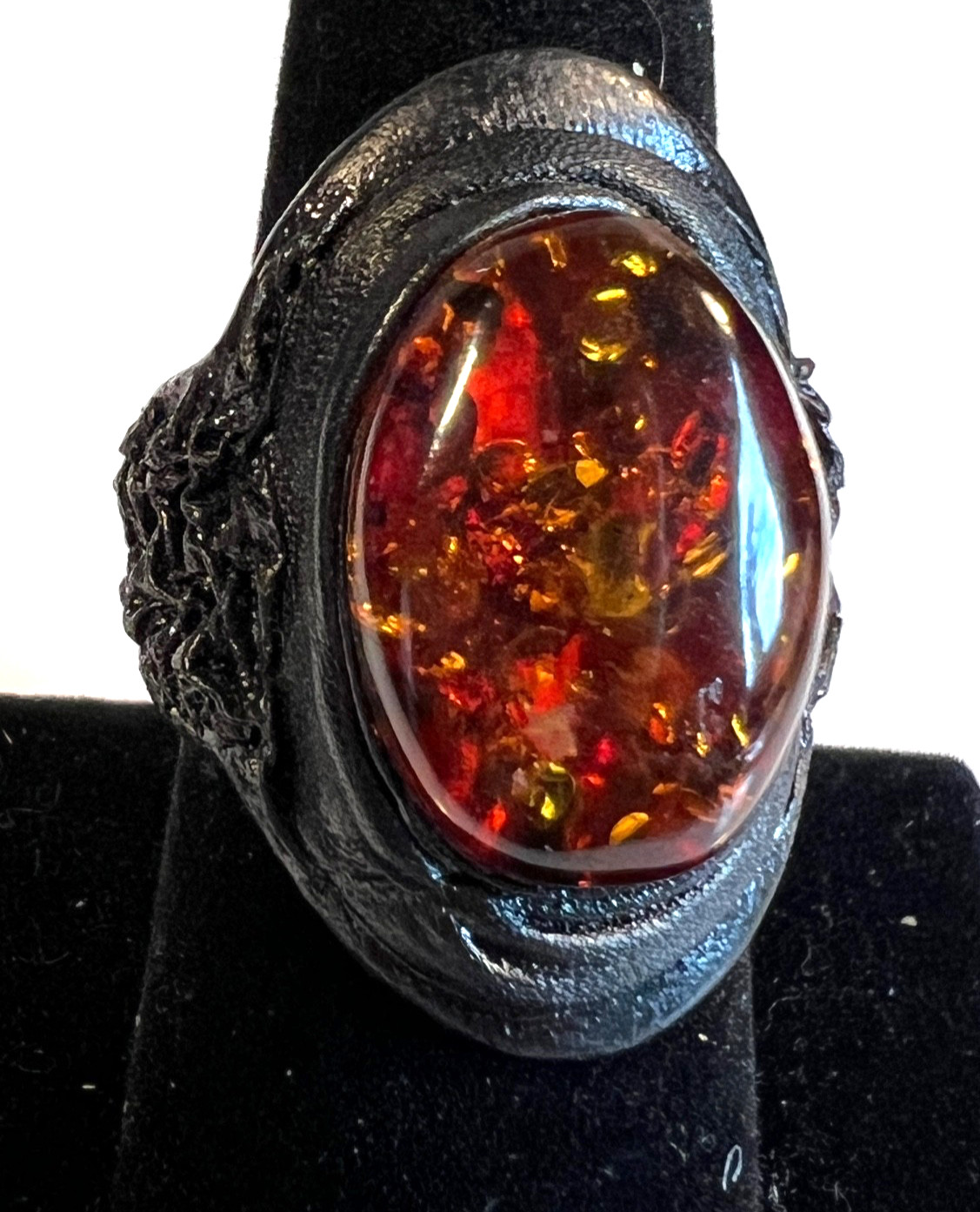 Vintage Baltic Amber Leather Adjustable Ring Distinctive Handcrafted Design 8.5″